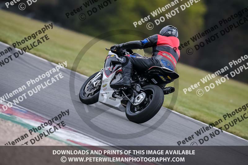 PJM Photography;donington no limits trackday;donington park photographs;donington trackday photographs;no limits trackdays;peter wileman photography;trackday digital images;trackday photos